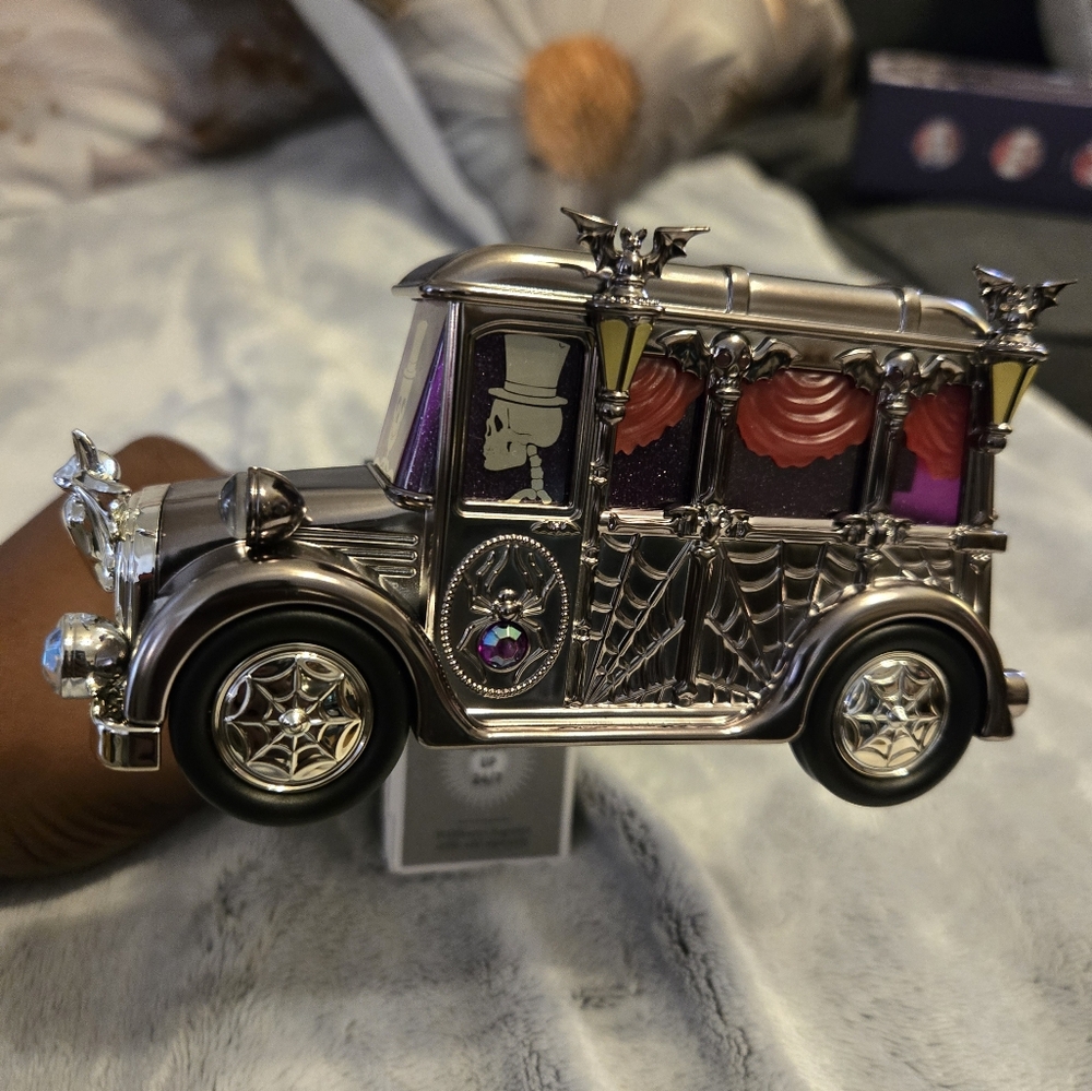 NWT Bath and Body Works Halloween Hearse Projector